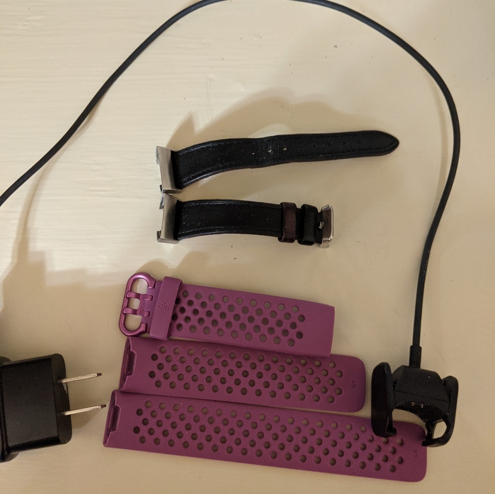 Fitbit charge 3 charger and 2 bands